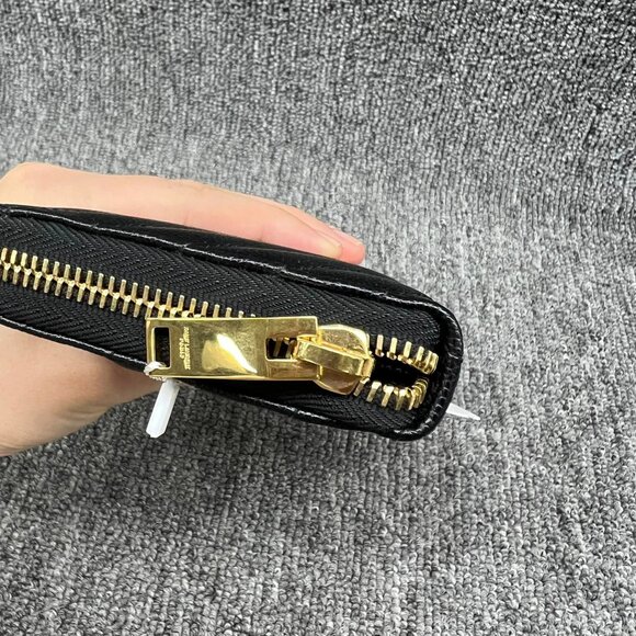 100% AUTHENTIC SAINT LAURENT PARIS ZIPPY WALLET - Picture 7 of 15